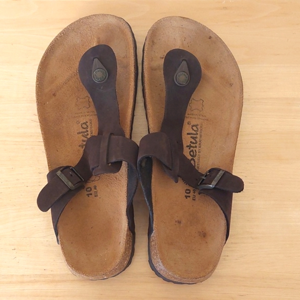 Women's Brown Leather T-Strap Sandals